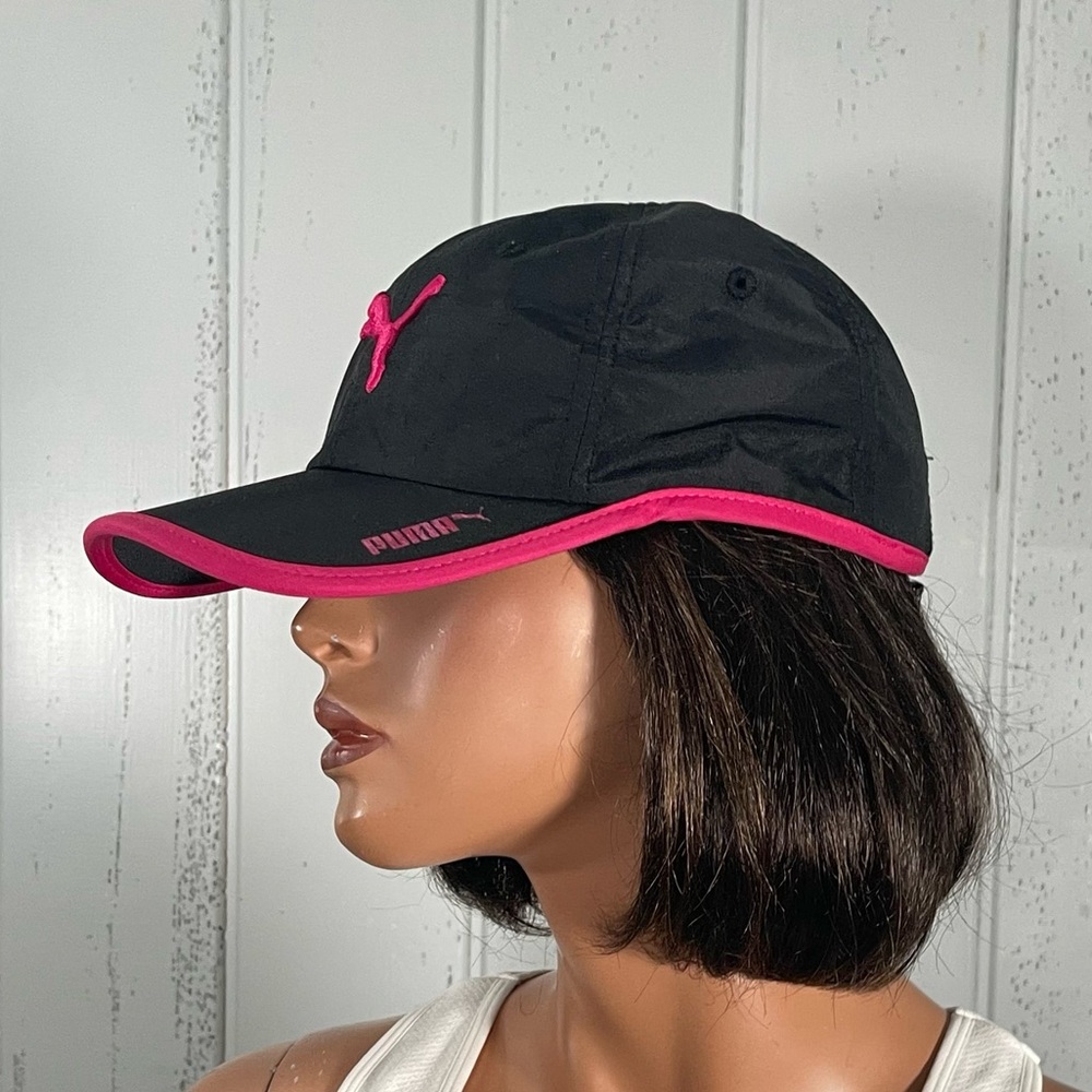 Puma Women's  Black & Pink Lightweight  Cap Hat Running